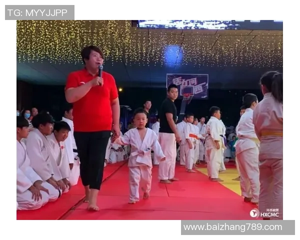 足球明星拟顾齐儿的成长之路与职业生涯的精彩瞬间解析